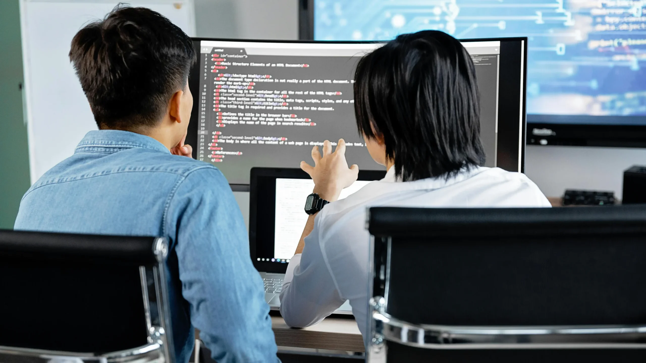 pexels-mikhail-nilov-7988742